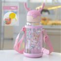 Бутылка с рожками детская пластиковая с силиконовым чехлом, поильник, розовая. Зайчишка. 700 мл.